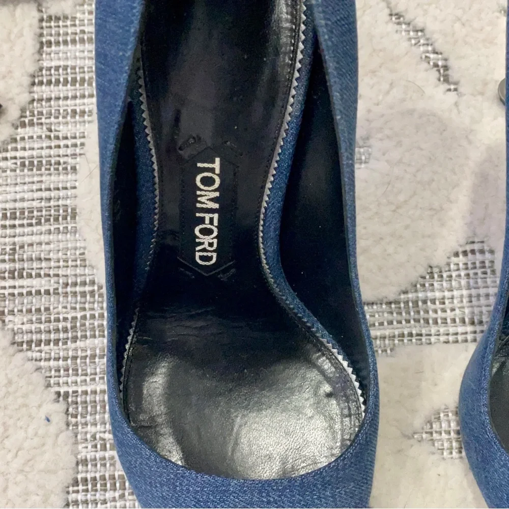 💥 TOM FORD💥 denim pin heel pump - Picture 3 of 10